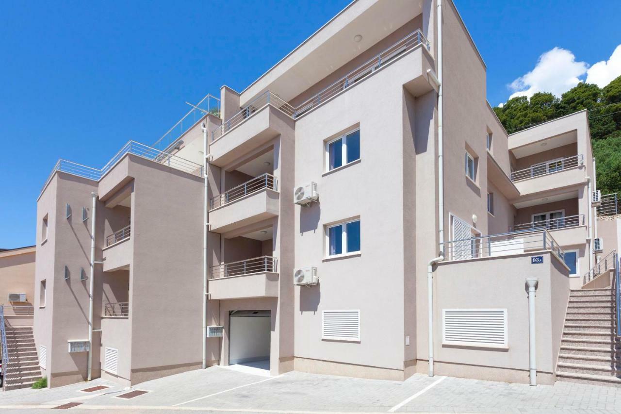 Apartments Dora Макарска Екстериор снимка