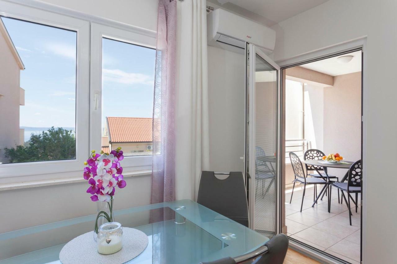 Apartments Dora Макарска Екстериор снимка