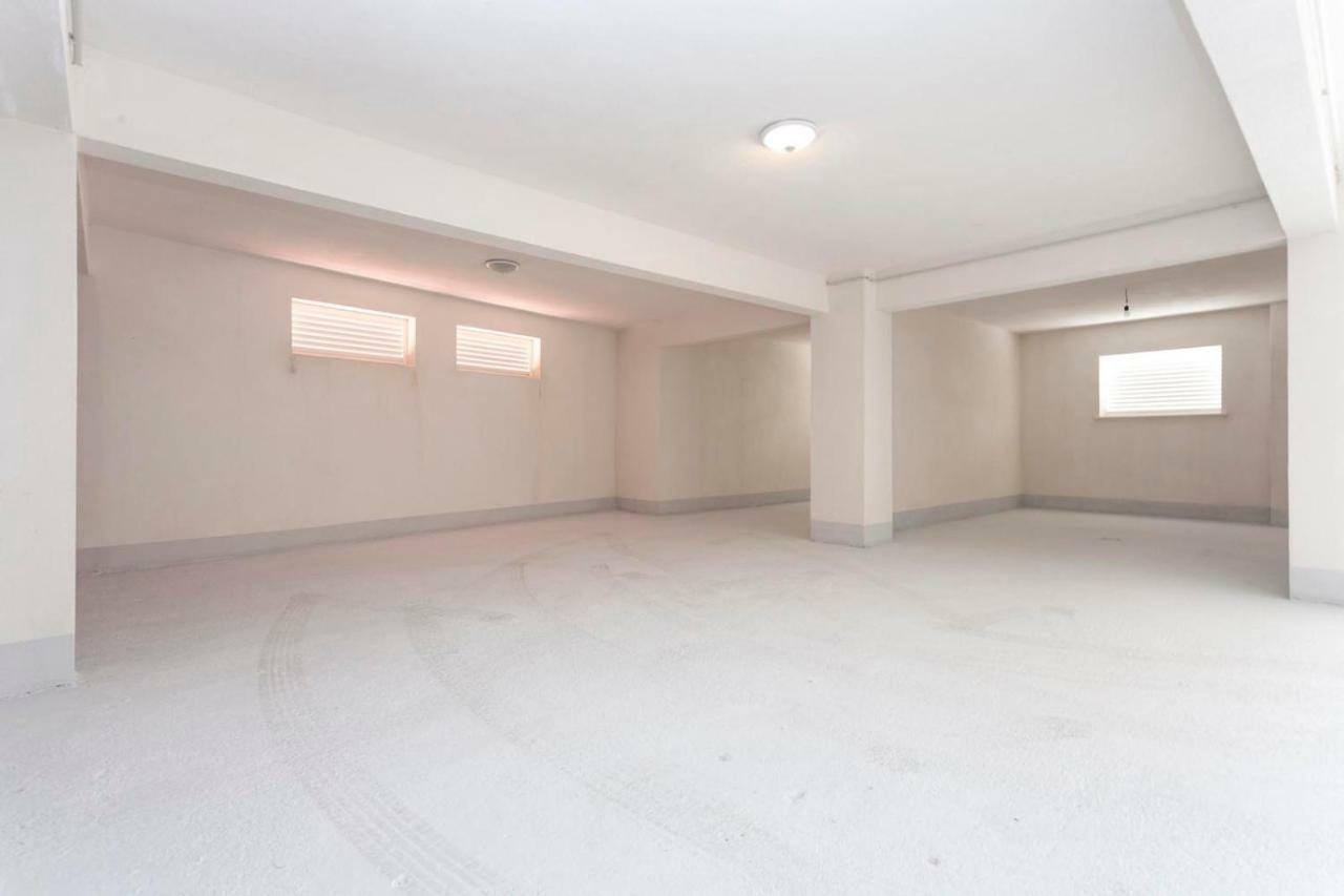 Apartments Dora Макарска Екстериор снимка