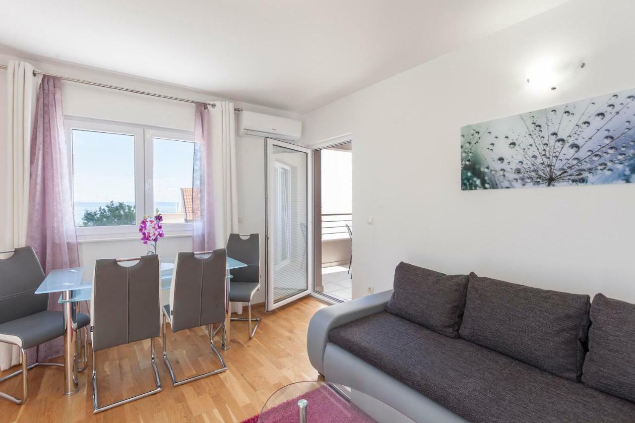 Apartments Dora Макарска Екстериор снимка