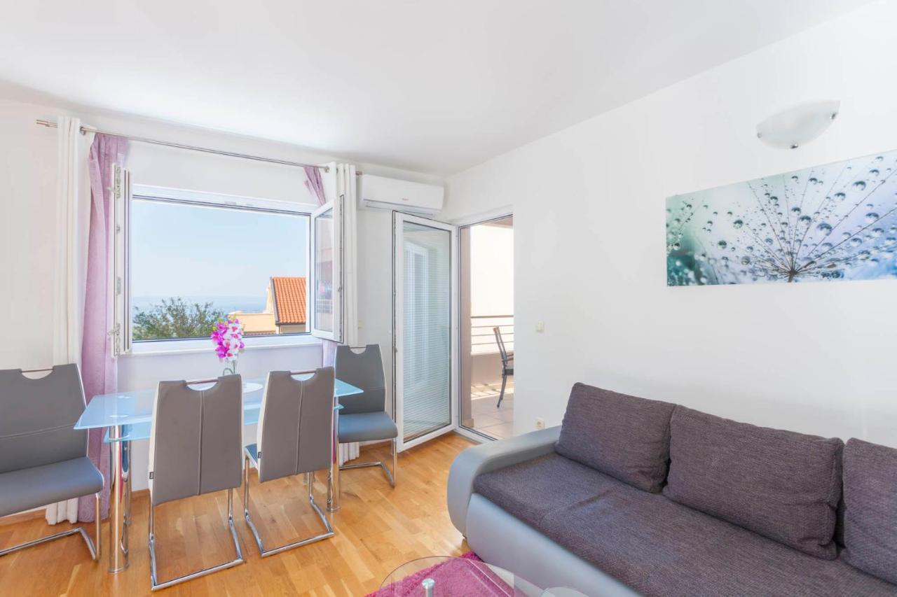 Apartments Dora Макарска Екстериор снимка