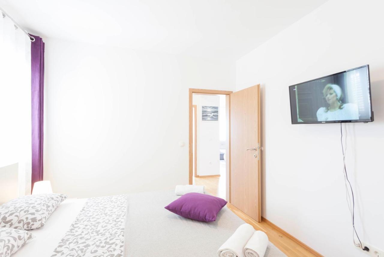 Apartments Dora Макарска Екстериор снимка